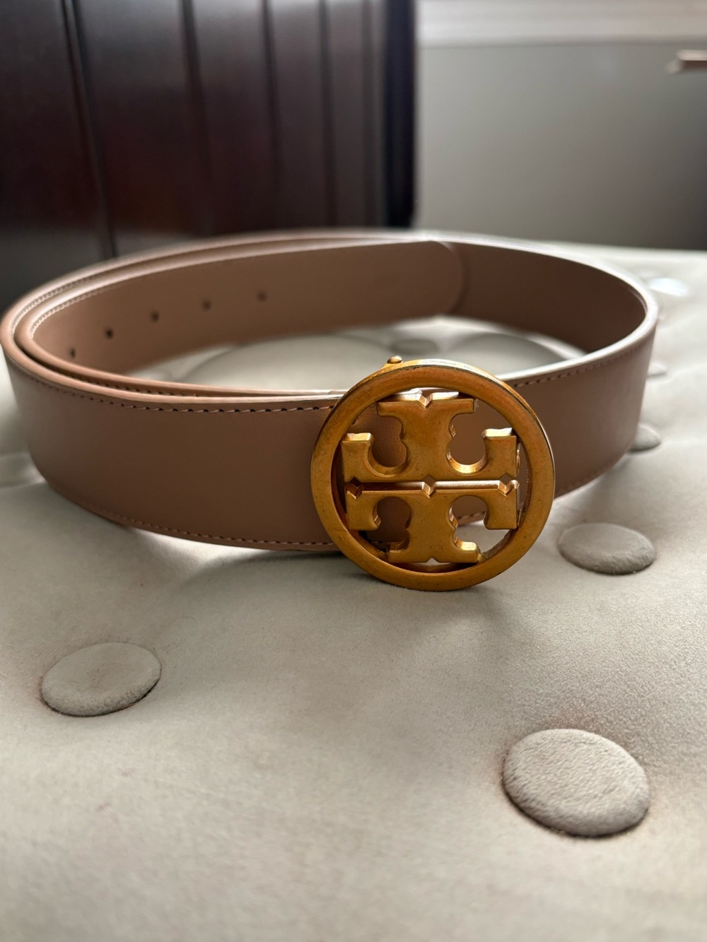 Tory Burch Reva Logo Leather Belt in Taupe with Gold Buckle